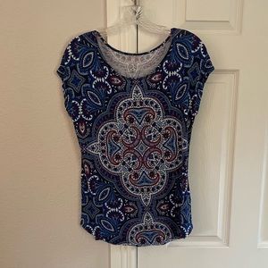 Stretchy blue and red patterned women’s top size S